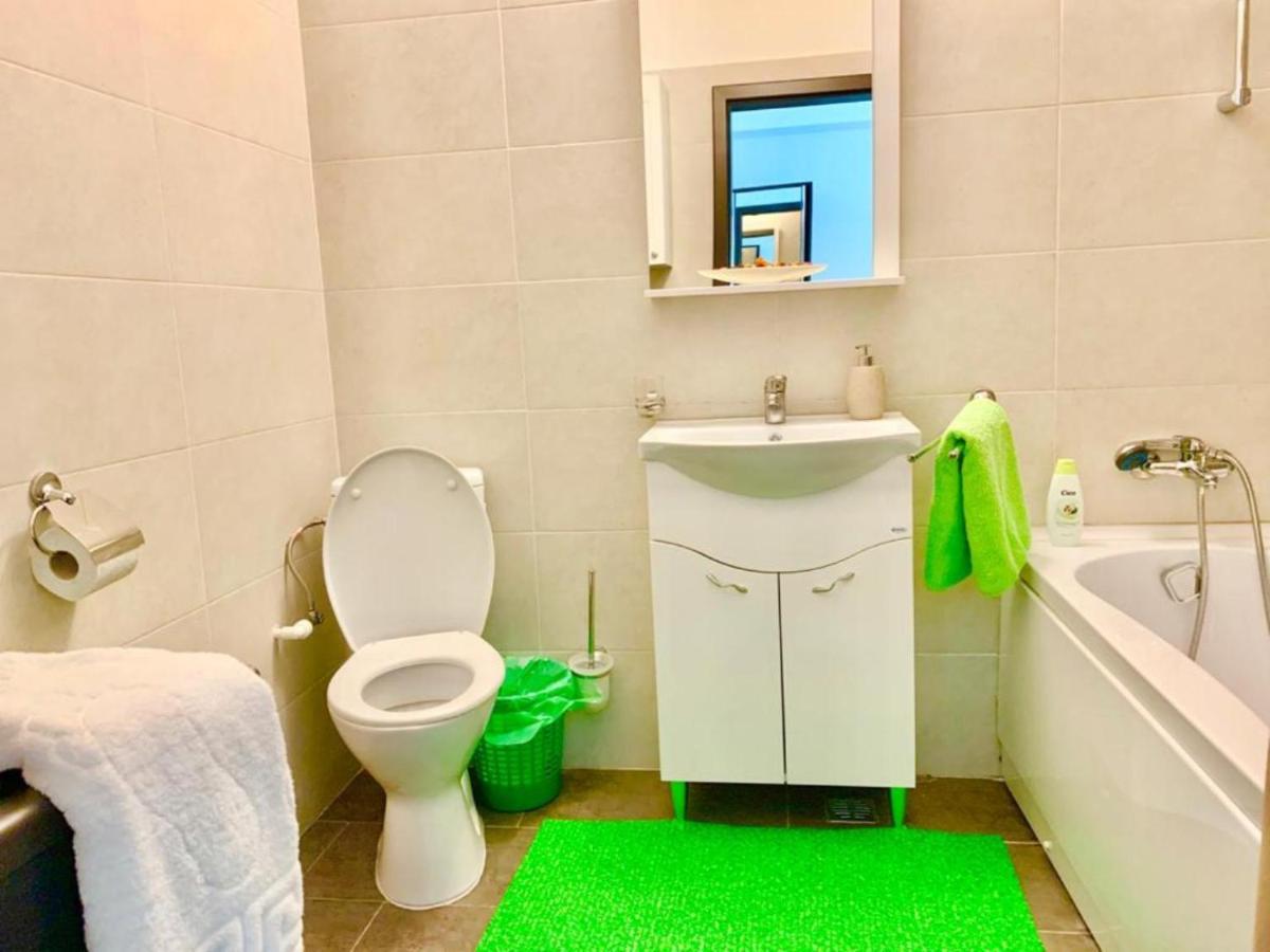Elyse Comfortable Apartment Close To Palas Mall Iasi Eksteriør billede