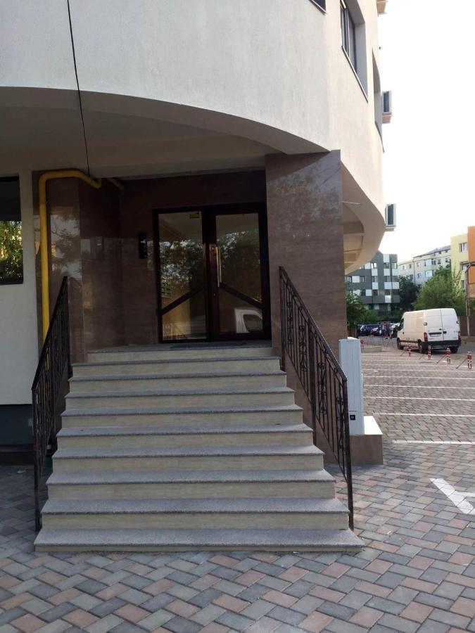 Elyse Comfortable Apartment Close To Palas Mall Iasi Eksteriør billede
